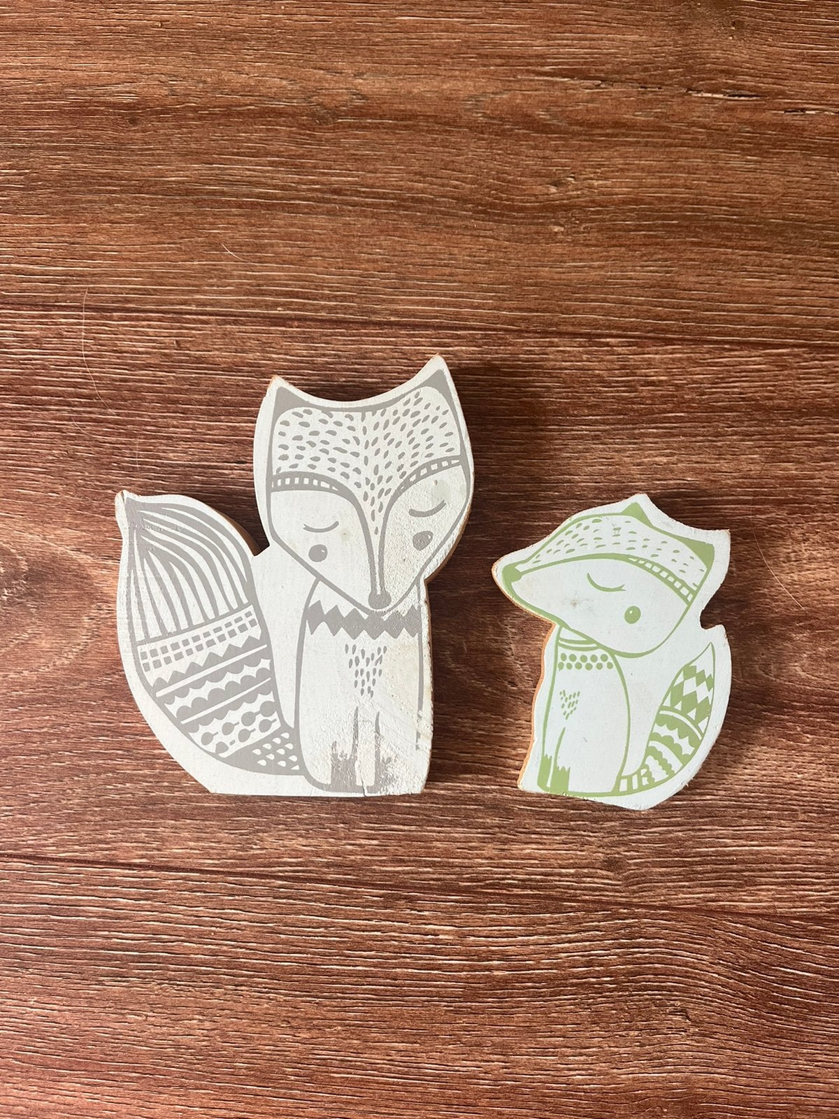 Houten vosjes decoratie set (2 stuks) / Scandinavisch, Ophalen of Verzenden, Zo goed als nieuw