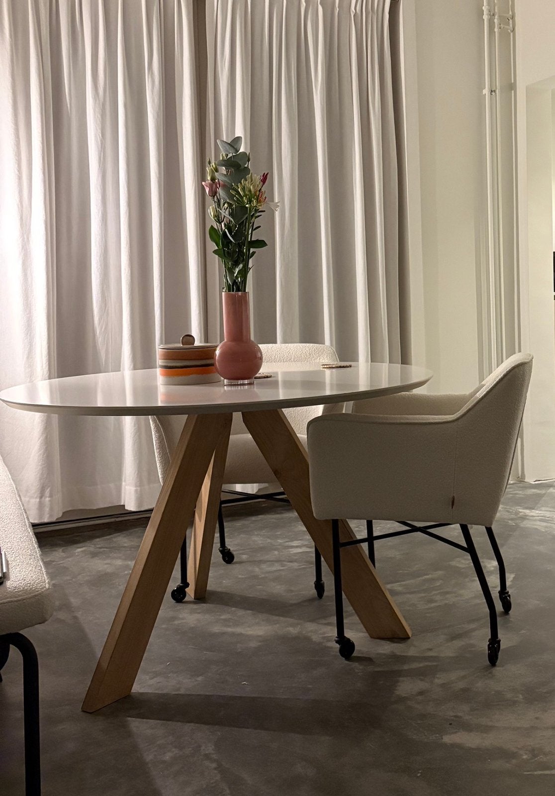 Ronde tafel, Huis en Inrichting, Tafels | Eettafels, Ophalen, Overige materialen, Gebruikt, 100 tot 150 cm