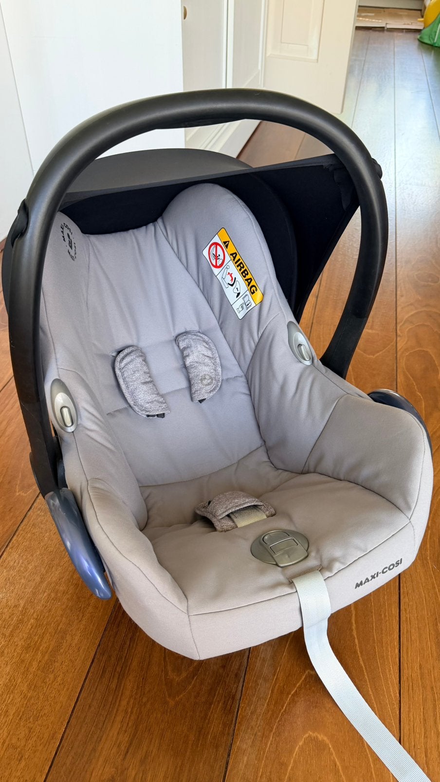 Maxi Cosi nomad grey, Ophalen, Autogordel, 9 t/m 18 kg, Zo goed als nieuw