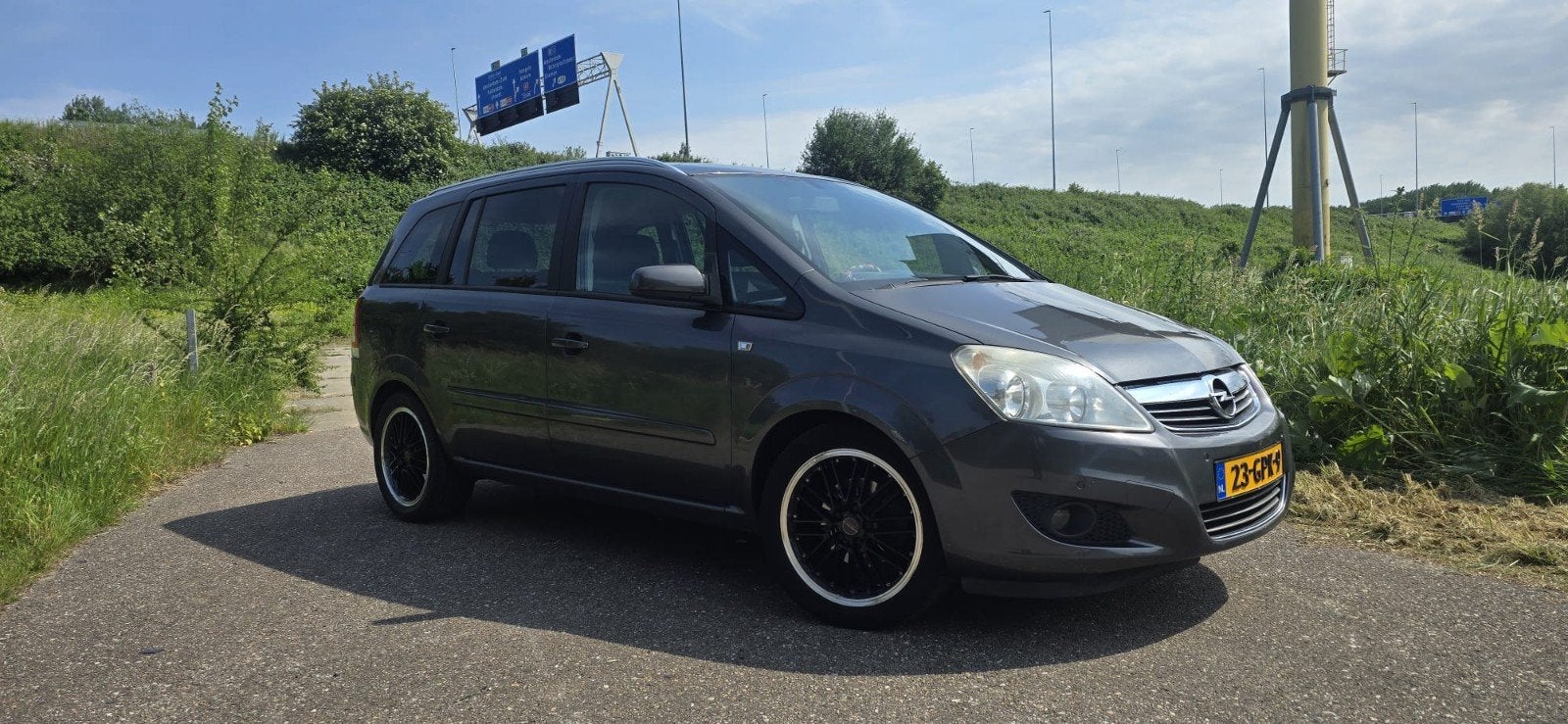 Opel Zafira 1.8 2008 Grijs, Voorwielaandrijving, Stof, 4 cilinders, Grijs