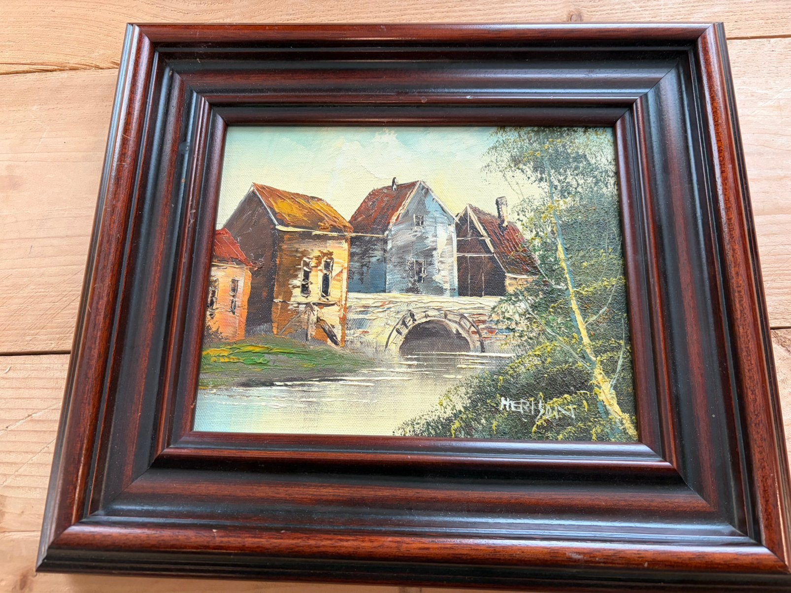 Vintage olieverfschilderij dorpsgezicht - getekend Herison, Overige stijlen, Doek, Gesigneerd, Ophalen of Verzenden