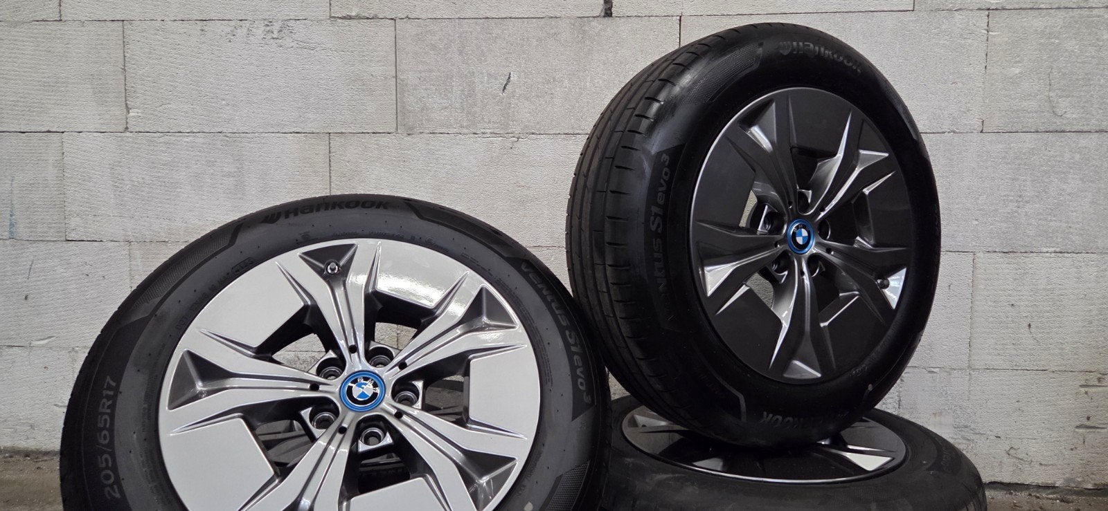17" BMW 864 X1 iX1 iX2 U10 U11 orig velgen zomerbanden TPMS, Gebruikt, Banden en Velgen, 17 inch, V