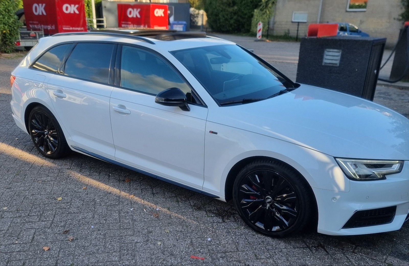 Audi A4 2.0 TDI Ultra 140KW AV S-tr7 2016 Wit, Parkeerassistent, Zwart, 1505 kg, A4
