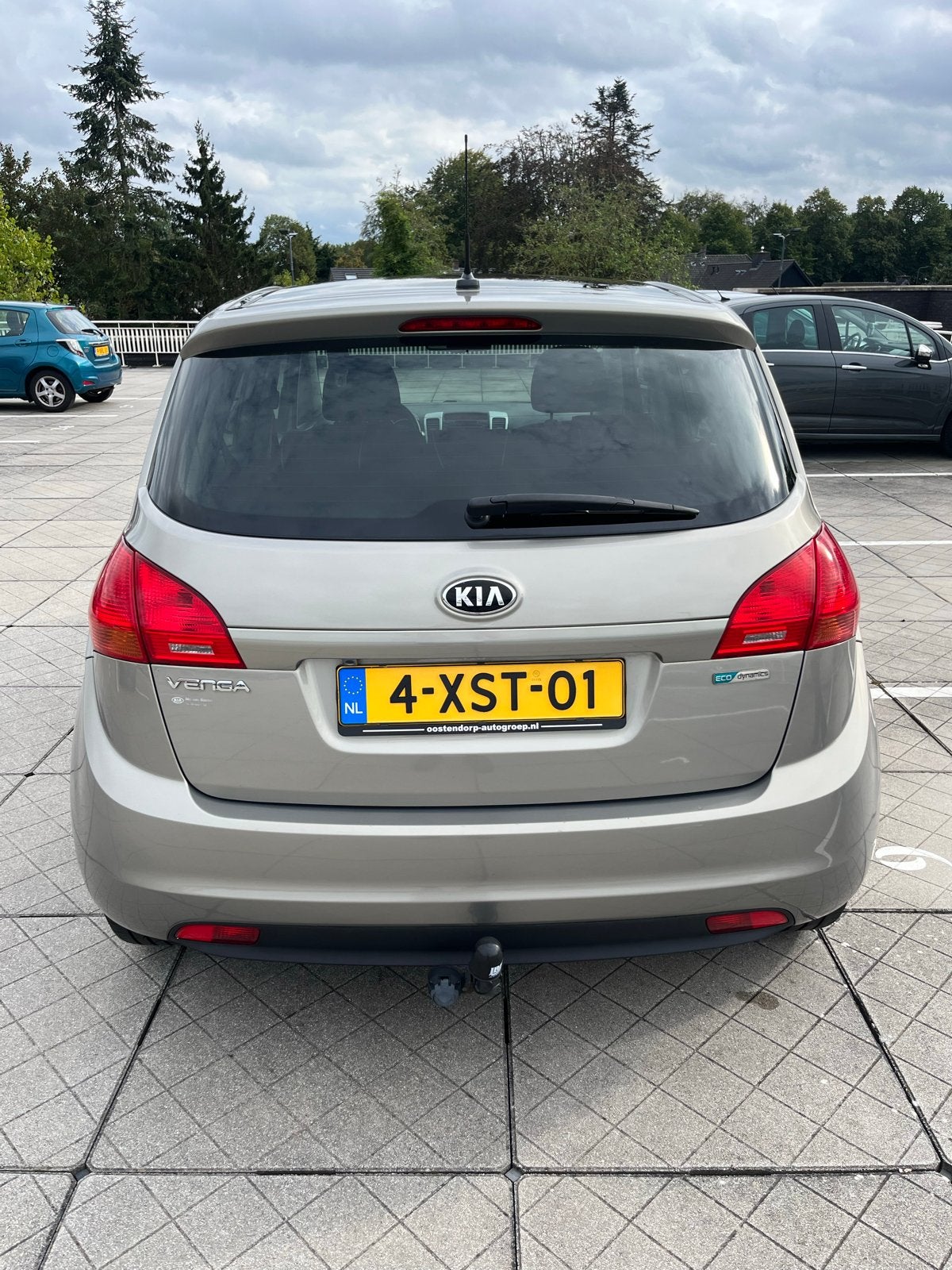 Kia Venga 1.4 World Cup Edition 2014 met maar 53888 km, Auto's, Voorwielaandrijving, Stof, Zwart, 4 cilinders