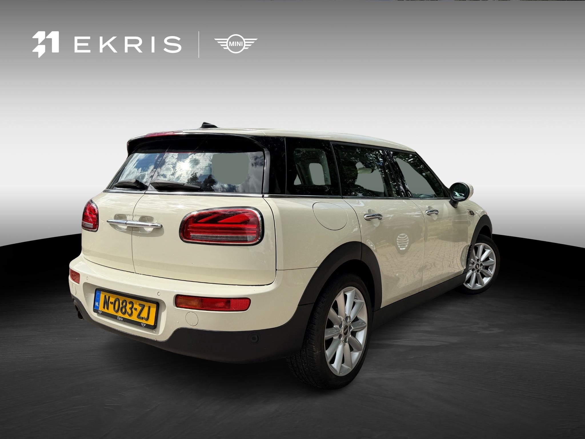 MINI Clubman One | Classic Uitvoering | 17" LM Vent Spoke |, Stof, Gebruikt, Wit, Handgeschakeld