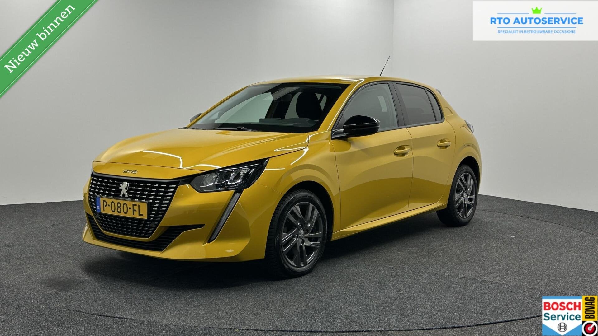 Peugeot 208 1.2 PureTech Active Pack CRUISE NAVIGATIE CARPLA, Voorwielaandrijving, Gebruikt, Met garantie (alle), 49 €/maand