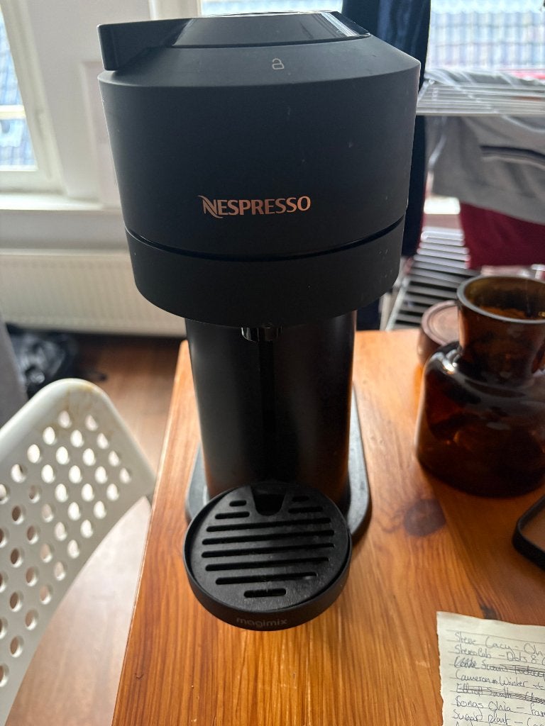Nespresso Vertuoso - koffiemachine, Ophalen, Gebruikt, Nespresso, Capsulehouder