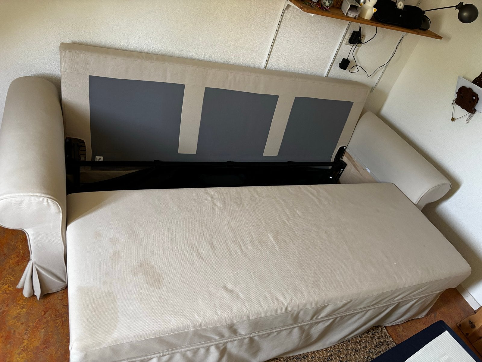 Comfortabele slaapbank met opbergruimte, Ophalen, Gebruikt, Tweepersoons, 75 tot 100 cm
