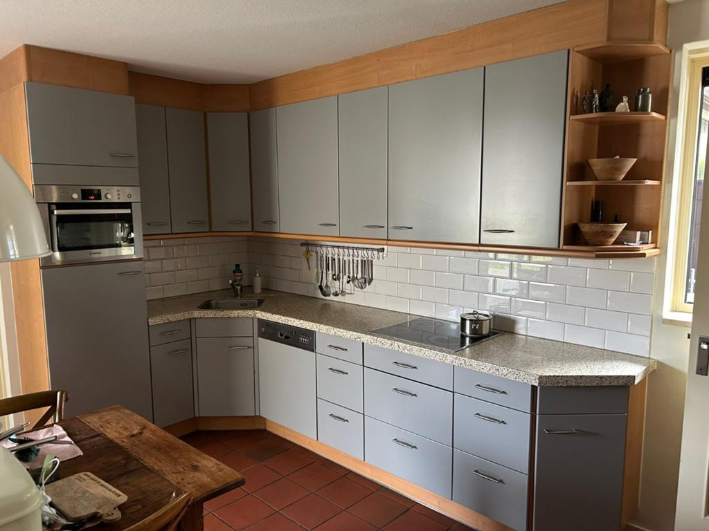 Complete Keuken met Inbouwapparatuur, Ophalen, Gebruikt, Graniet of Steen, Hoekkeuken