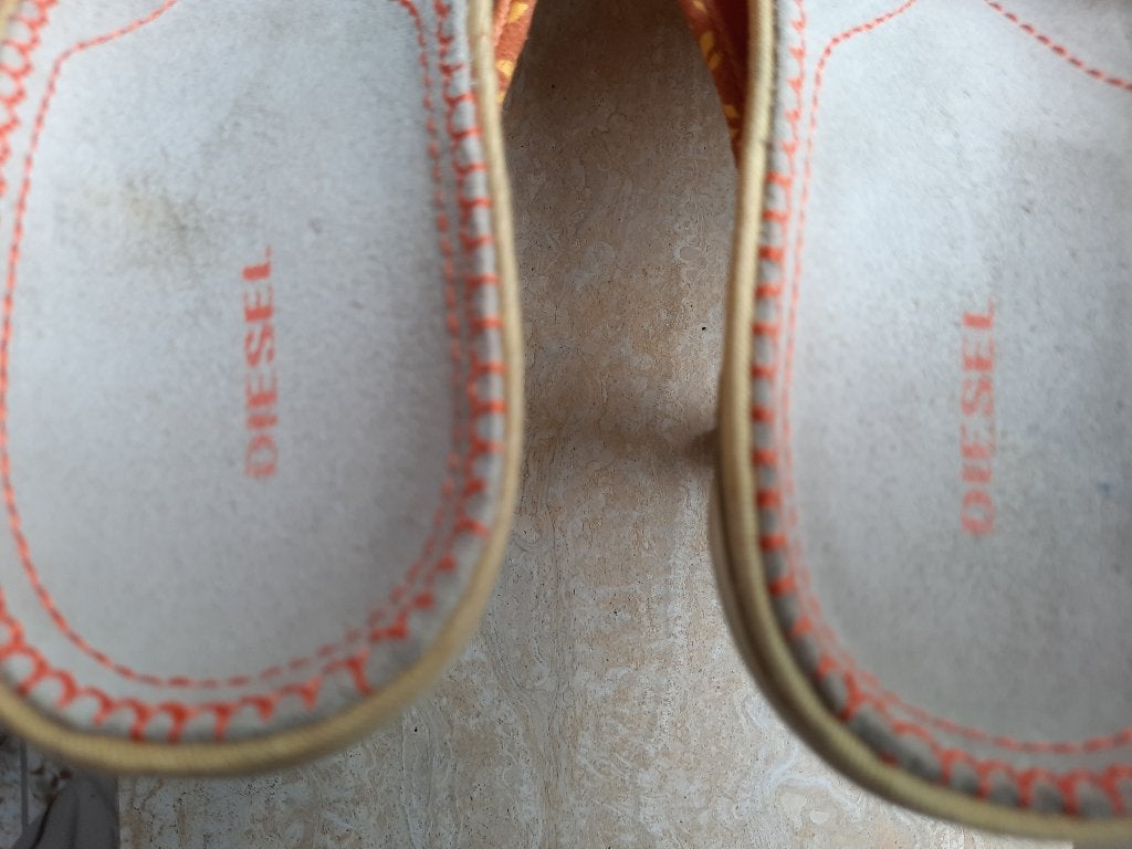 gele open hakschoenen Diesel mt 39, Geel, Zo goed als nieuw, Diesel, Sandalen of Muiltjes