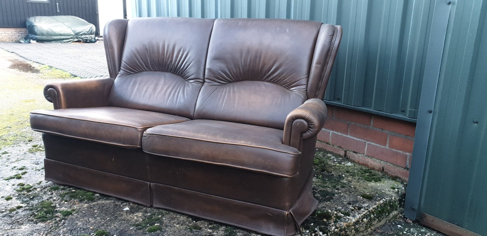 Klassieke lederen Chesterfield bank, Ophalen