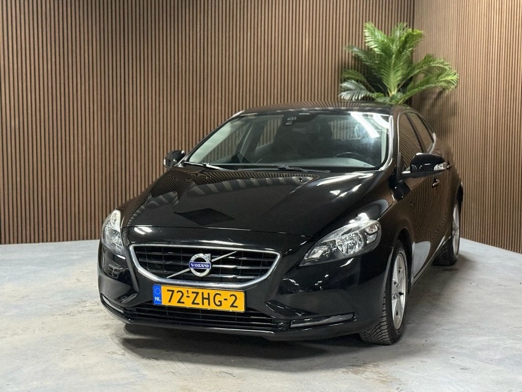 Volvo V40 1.6 T3 Kinetic (bj 2012), Auto's, Voorwielaandrijving, Gebruikt, 4 cilinders, 150 pk