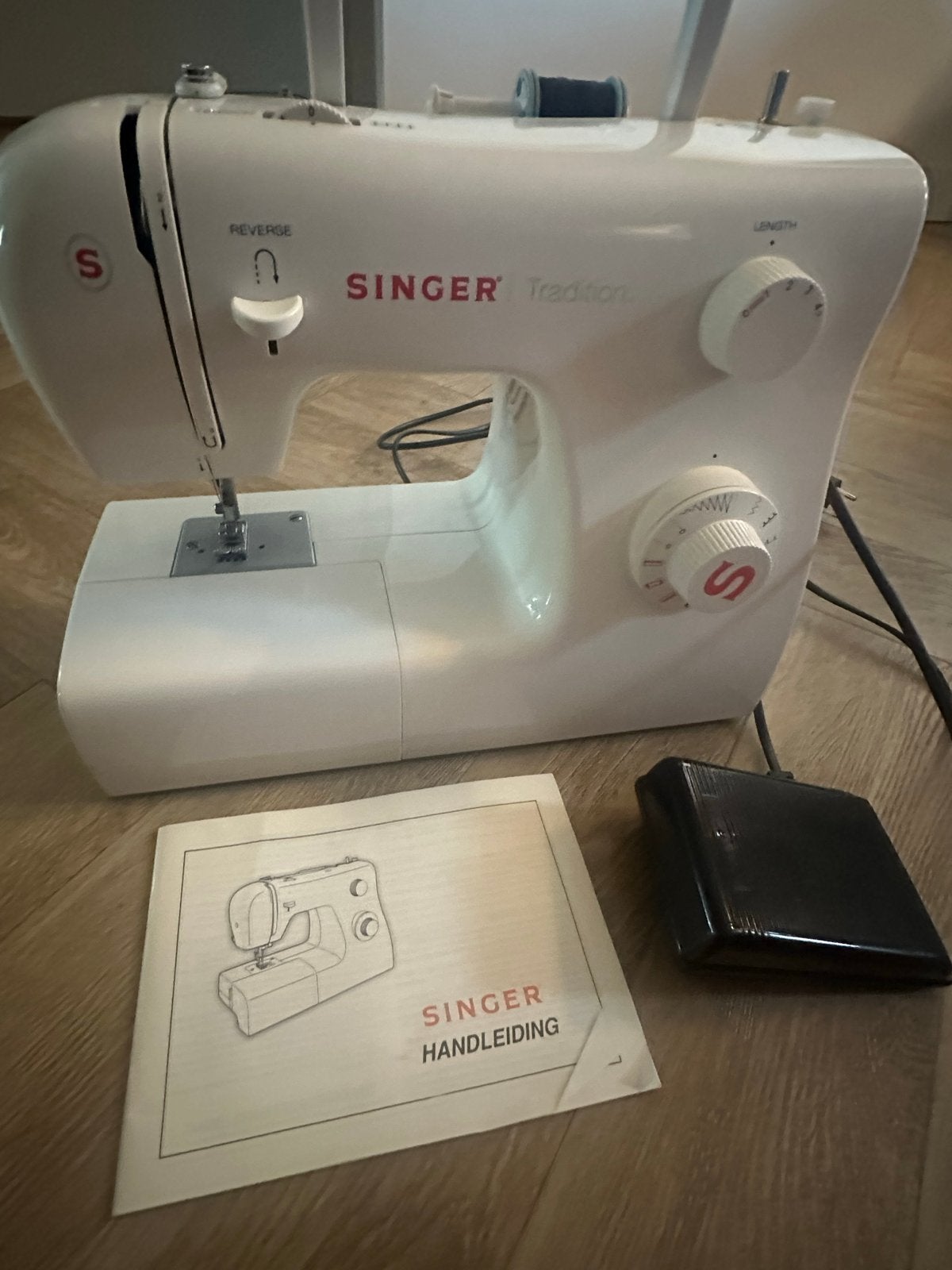 Singer Tradition naaimachine - ter reparatie, Ophalen, Gebruikt, Naaimachine, Singer