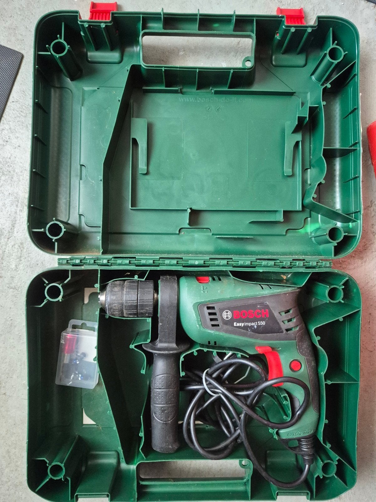 Bosch EasyImpact 550 Klopboormachine met koffer, 400 tot 600 watt, Ophalen, Boormachine, Klopboormechanisme
