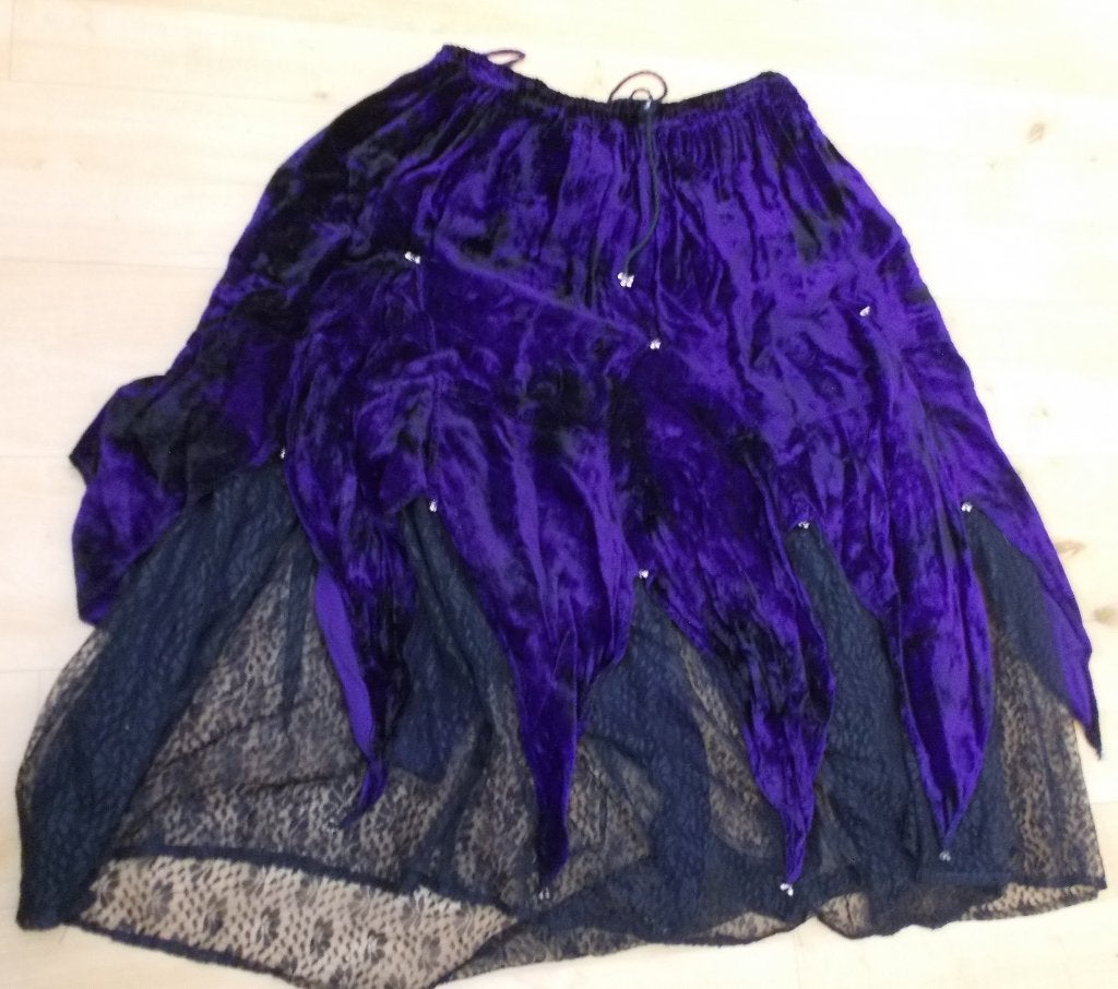 Handmade fluweel rok met rinkelende belletjes! XL/XXL, Kleding | Dames, Verzenden, Paars, Maat 46/48 (XL) of groter, Zo goed als nieuw