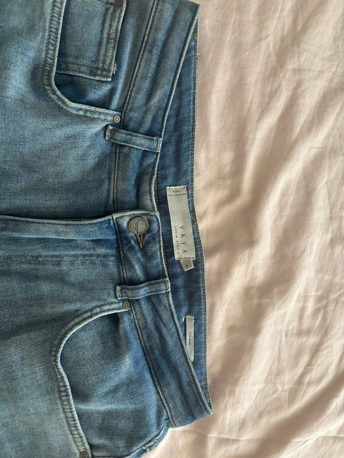 YAYA Jeans - Lichtblauwe Denim, Ophalen of Verzenden, Zo goed als nieuw, Blauw, W30 - W32 (confectie 38/40)
