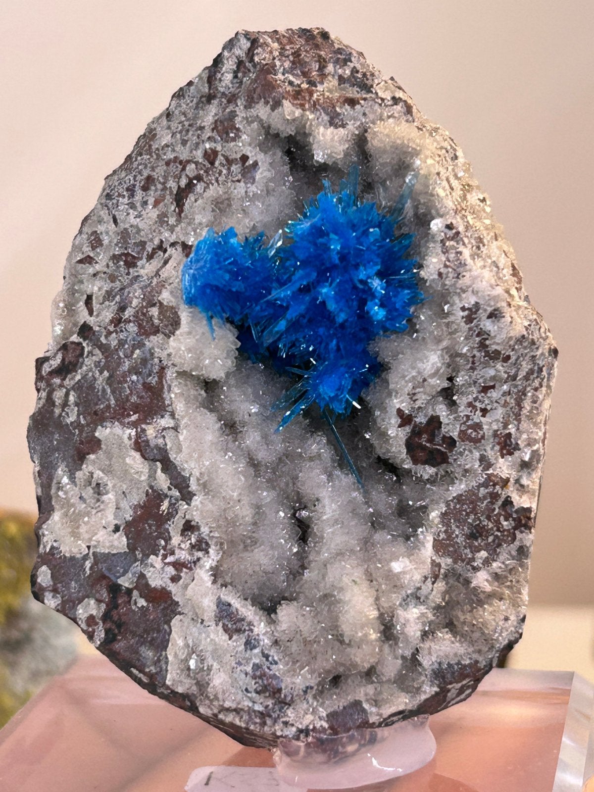 Pentagonite op heulandite, India, Ophalen, Mineraal