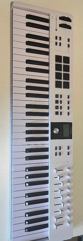 keyboard, Muziek en Instrumenten, Keyboards, 61 toetsen, Midi-aansluiting, Zo goed als nieuw, Ophalen