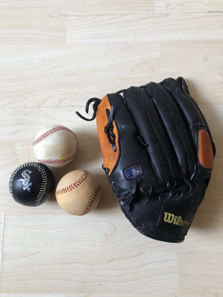 Wilson MLB honkbalhandschoen en 3 ballen gebruikt, Ophalen, Gebruikt, Handschoen