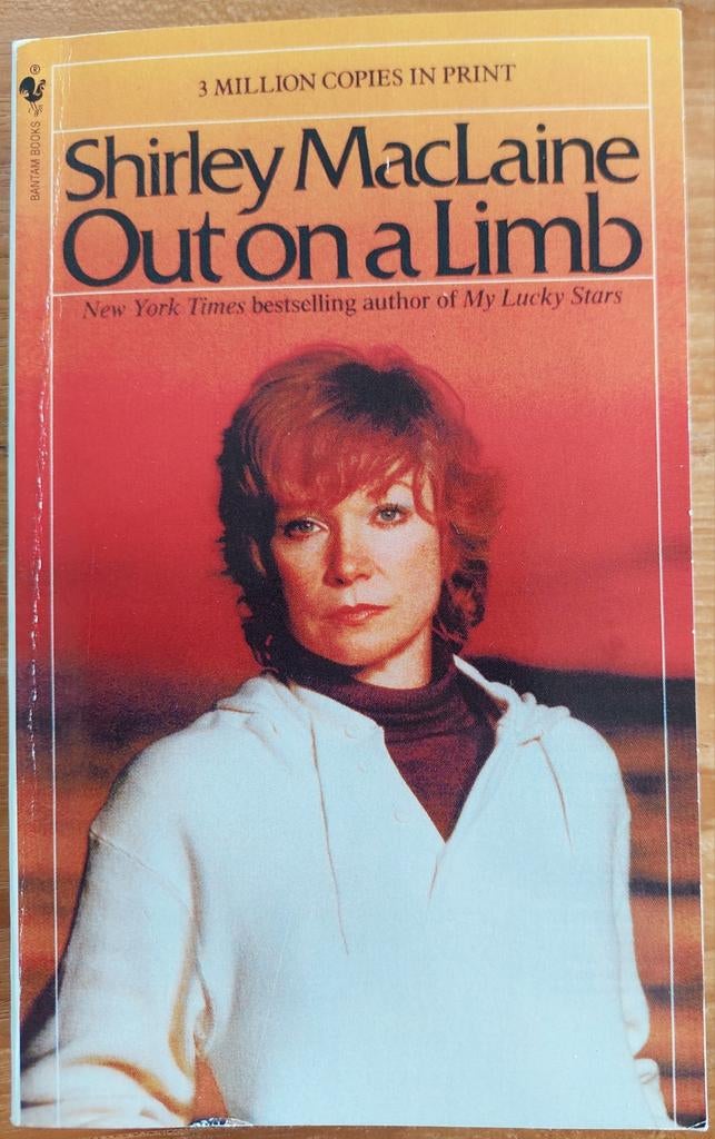 Out on a Limb - Shirley MacLaine, Gelezen, Shirley MacLaine, Ophalen of Verzenden, Film, Tv en Media