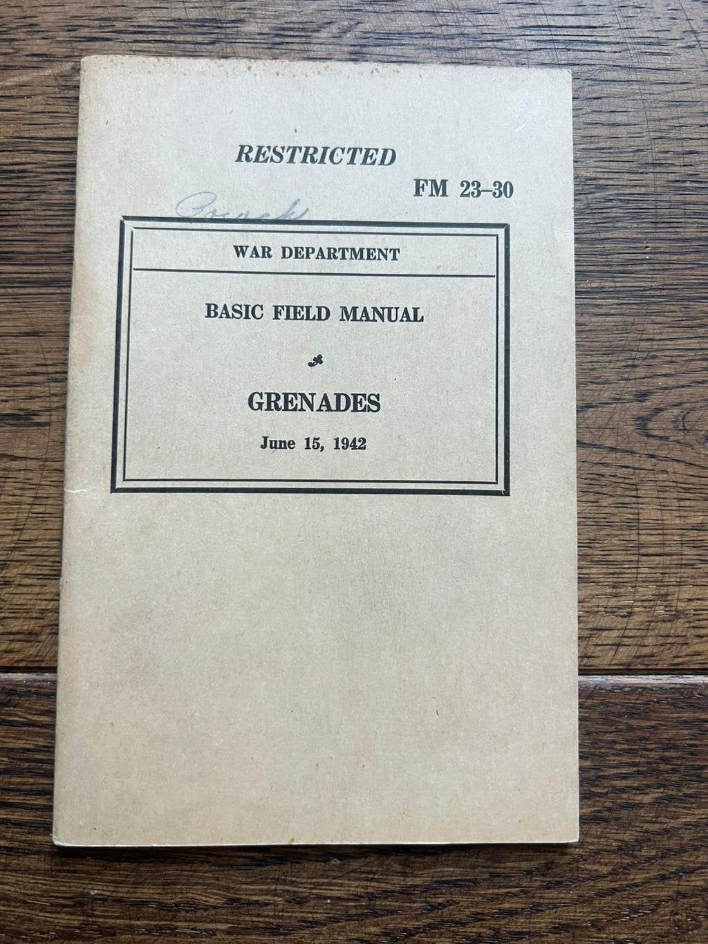 WO2 Amerikaans voorschrift Mk2 Handgranaat etc 1942, Amerika, Verzenden, Boek of Tijdschrift