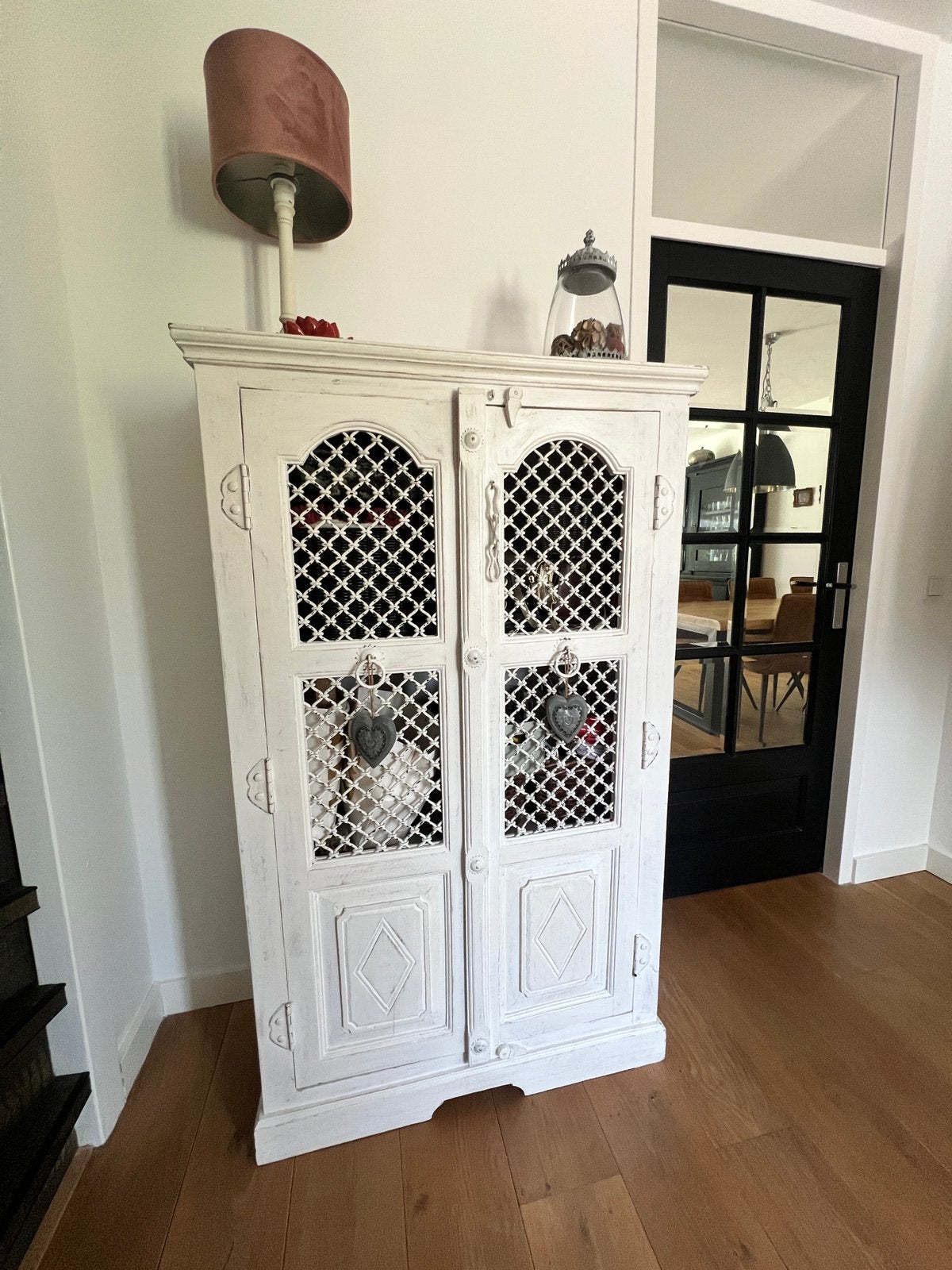 Brocante meidenkast whitewash, Ophalen