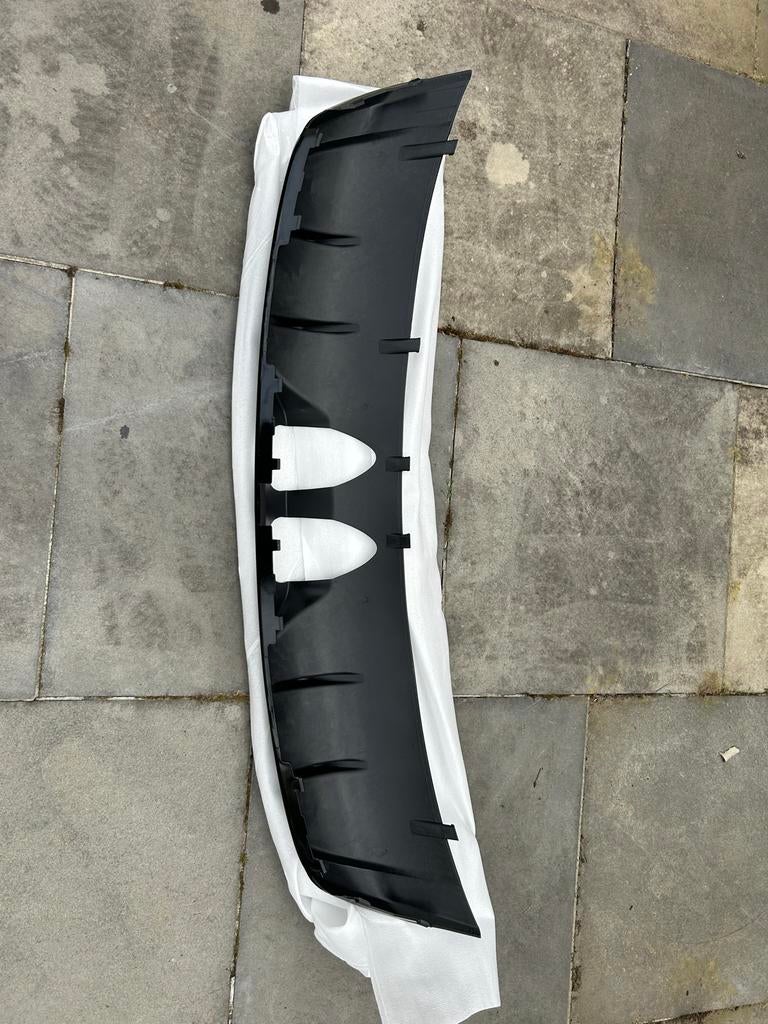 Nieuwe glanzend zwarte achterbumper r20 diffuser, Auto-onderdelen, Ophalen, Nieuw, Achter, Bumper
