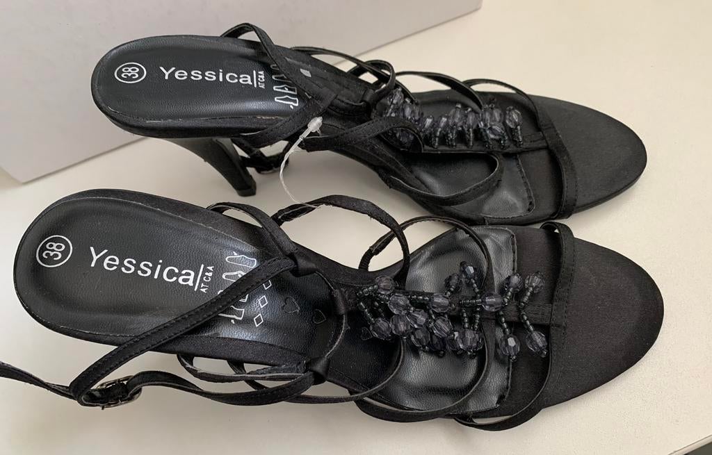 Schoenen maat 38,kleur zwart, Ophalen of Verzenden, Zo goed als nieuw, Schoenen