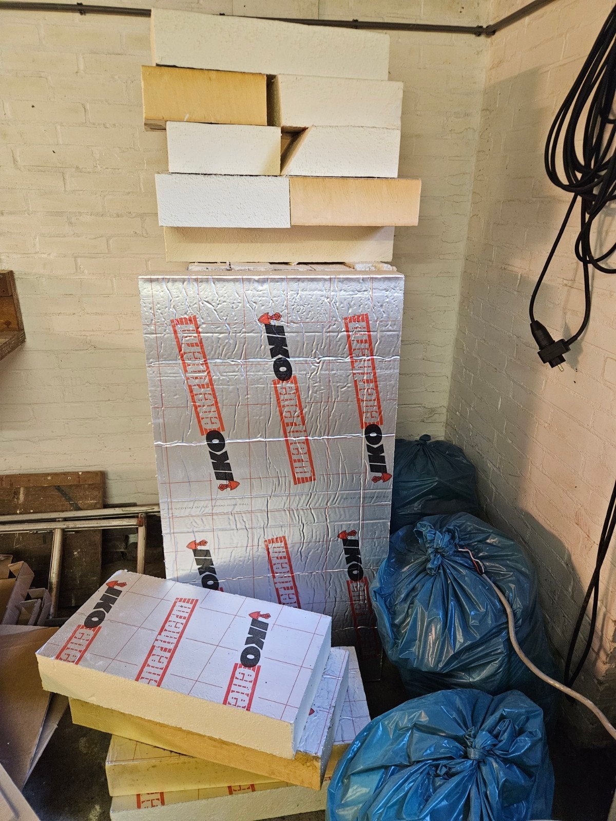 IKO Enertherm PIR isolatieplaten - 10 cm dik, Doe-het-zelf en Verbouw, Ophalen, Hardschuim (Pir), 8 tot 12 cm, 15 m² of meer