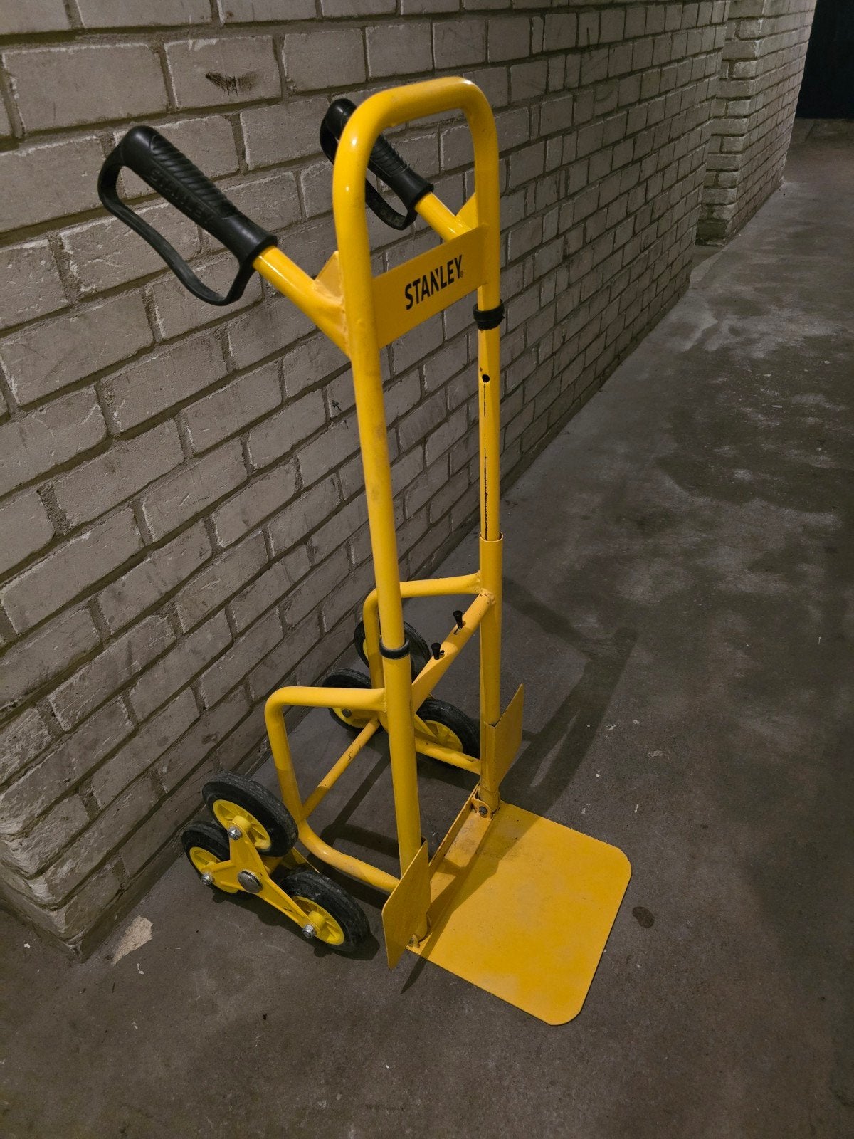 Stanley inklapbare traploper – draagvermogen 120 kg, Doe-het-zelf en Verbouw, 100 liter of meer, Ophalen, Steekwagen