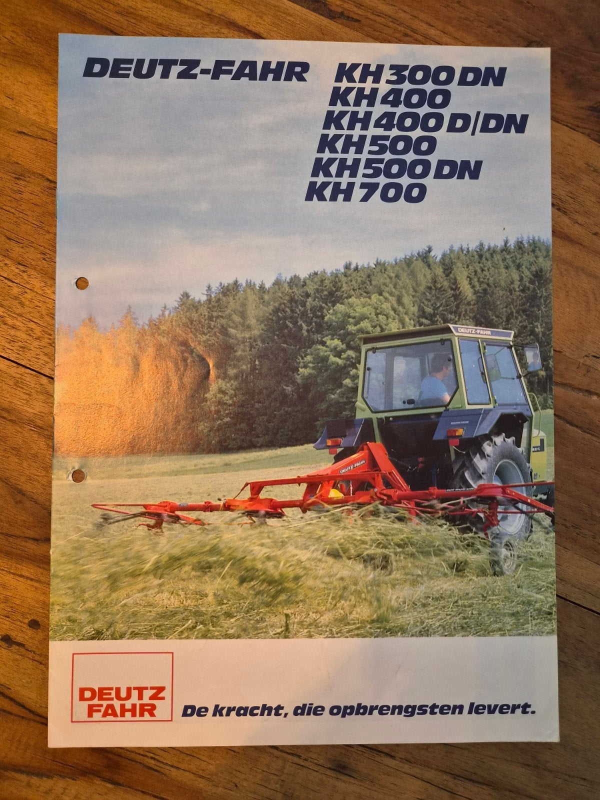 tractor folder Deutz-Fahr KH 300/KH 700 cirkelschudders, Boeken, Ophalen of Verzenden