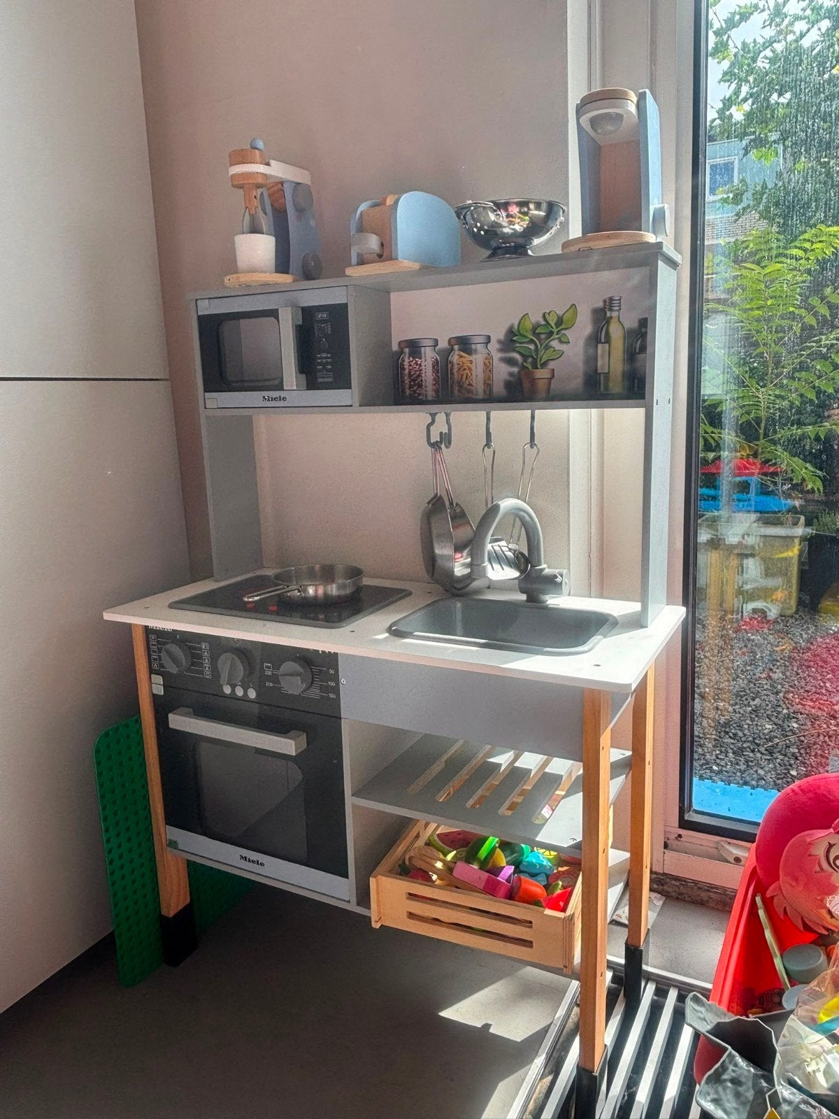 Miele speelkeuken met accessoires, Ophalen, Gebruikt, Hout, Speelkeuken