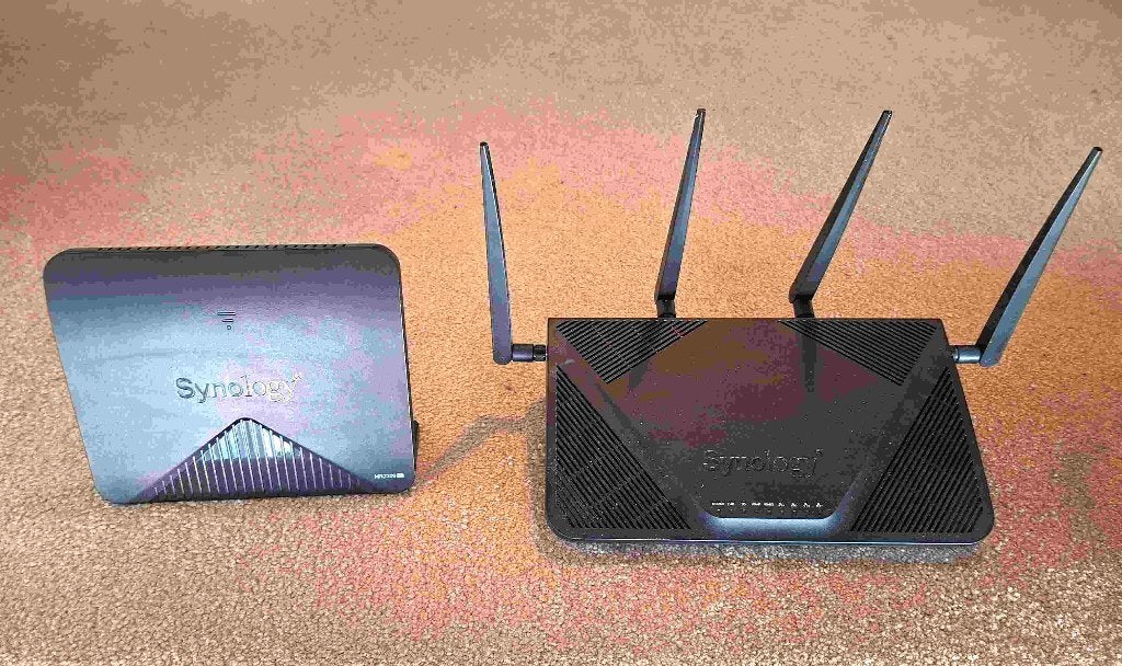 Krachtige Synology mesh router set RT2600ac + MR2200ac, Ophalen of Verzenden, Zo goed als nieuw, Synology
