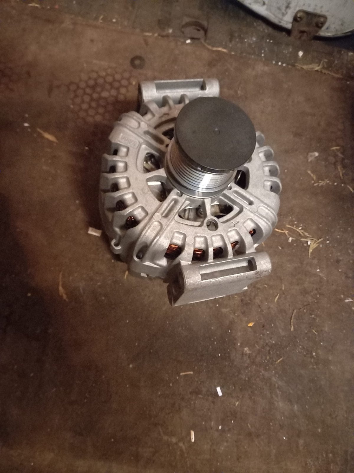 Nieuwe dynamo 220A voor Mercedes Sprinter, Ophalen, Nieuw, Mercedes-Benz