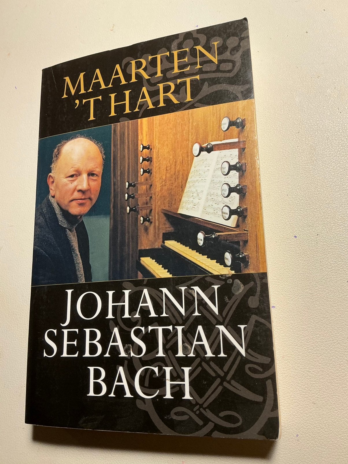 MAARTEN T HART. JOHAN SEBASTIAAN BACH, Ophalen of Verzenden, Gelezen
