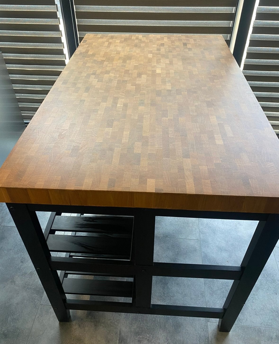 Vadholma keukeneilsnd ikea, Ophalen, Zo goed als nieuw