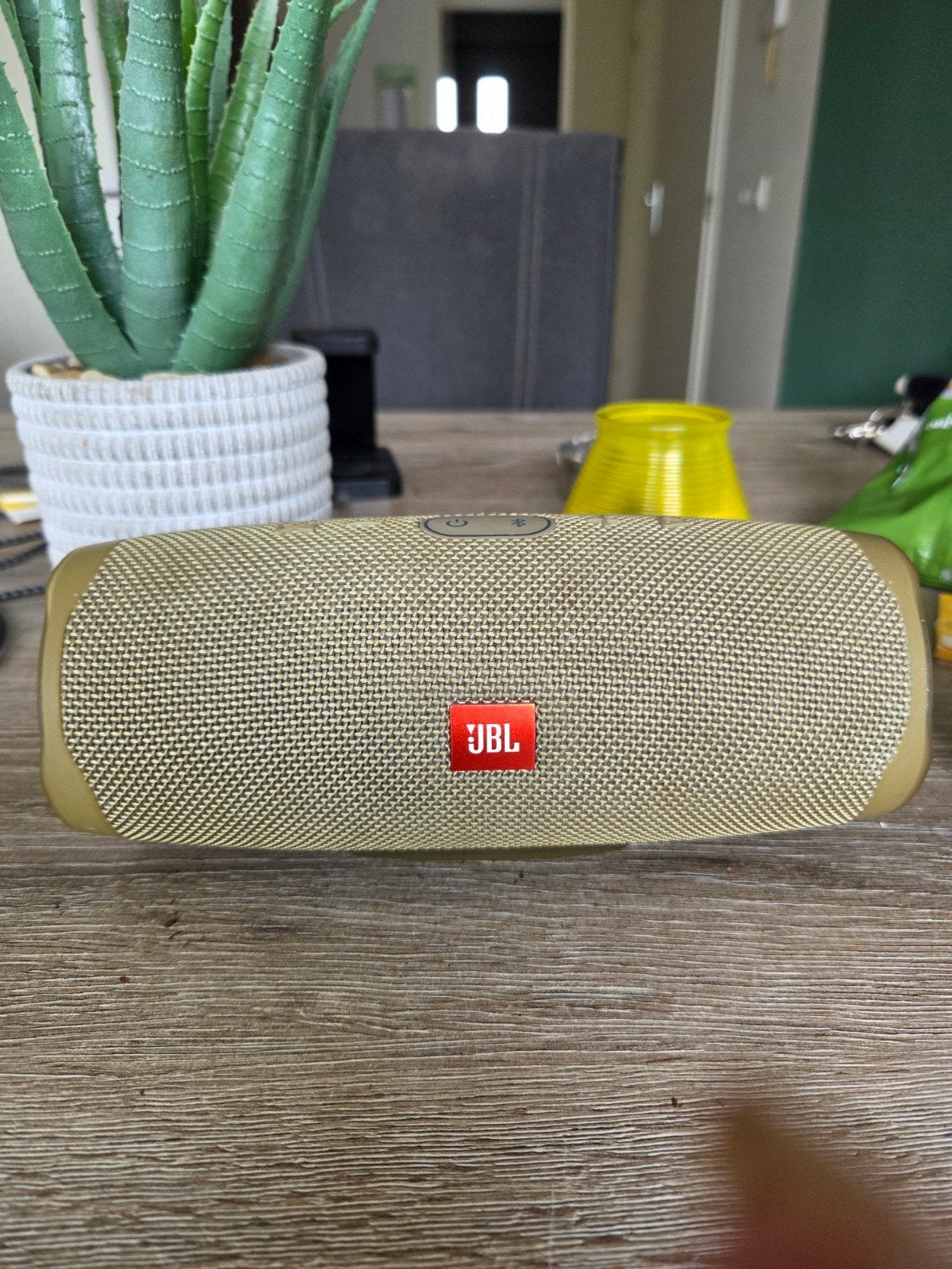 JBL BOX CHARGE 4, Gebruikt, JBL, Overige typen, Ophalen of Verzenden