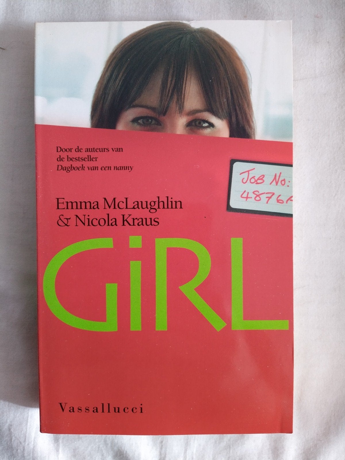 Boek. Girl - emma mclaughlin en nicola kraus., Ophalen of Verzenden, Zo goed als nieuw