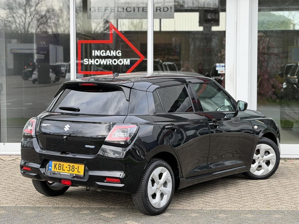 SUZUKI Swift 1.2 Smart Hybrid 83pk SelectSelect | Navigatie, Keurmerk '100% Onderhouden', 12 maanden, Stof, Gebruikt