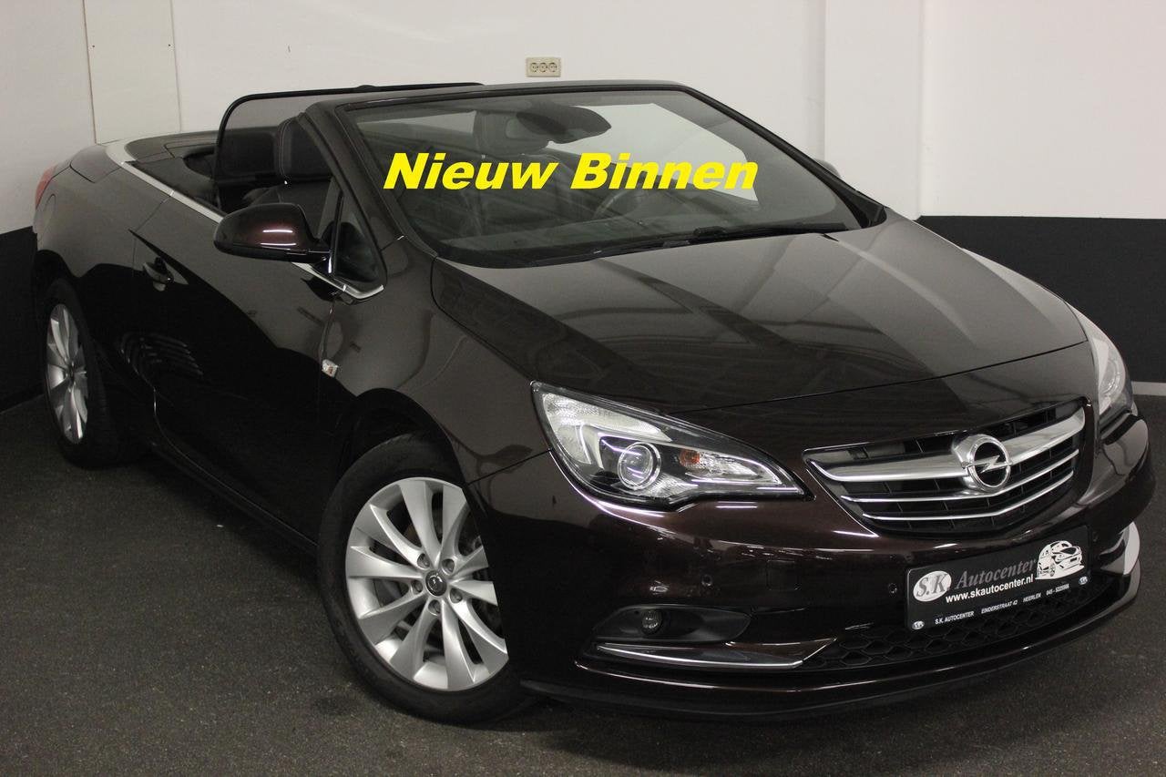 Opel Cascada 1E EIGENAAR*CAM*PARK*NAV*LEER*CRUIS*MOOI*, Euro 5, Gebruikt, Zwart, 4 cilinders