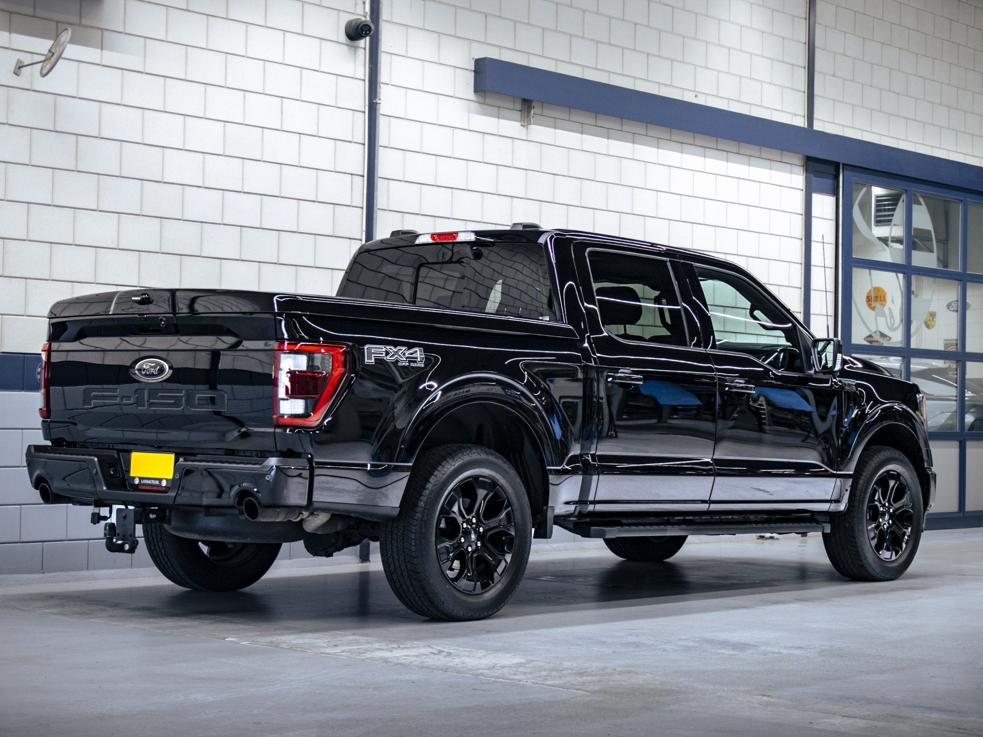 Ford USA F-150 5.0 V8 SuperCrew Lariat (bj 2024), Automaat, Gebruikt, Zwart, Origineel Nederlands
