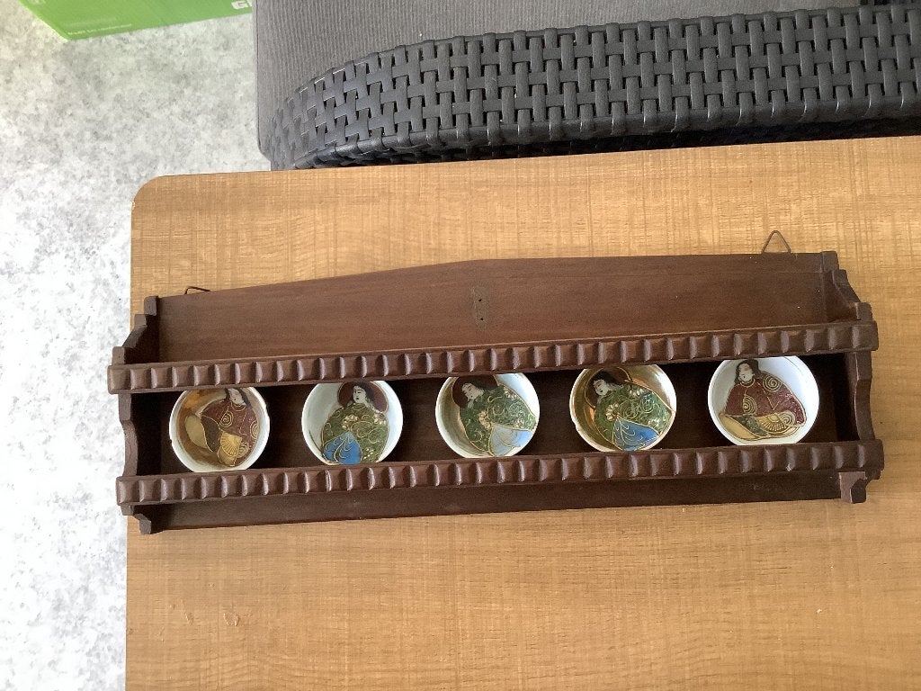 Houten rekje handgemaakt met Chinese bakjes, Antiek en Kunst, Ophalen