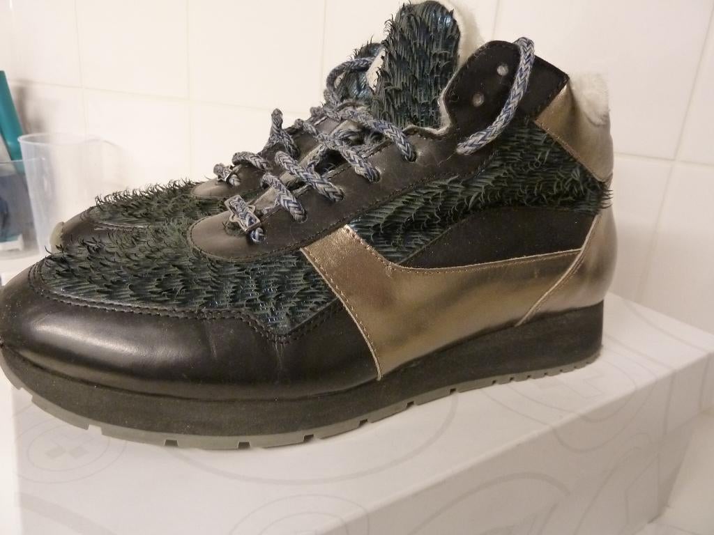 GINO B METRO SNEAKERS NIEUWSTAAT SHEEPSKIN MAAT 41, Blauw, Ophalen of Verzenden, GINO B METRO SNEAKERS, Sneakers of Gympen