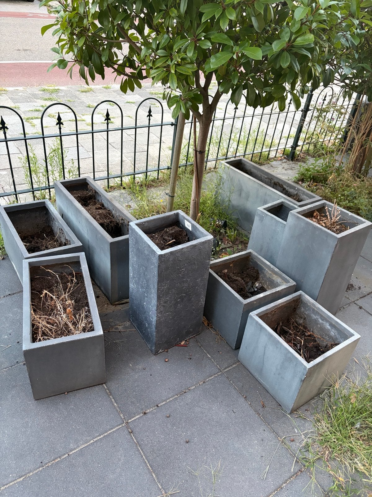 Diverse plantenbakken van beton/steen - verschillende maten, Tuin en Terras, Bloempotten, Ophalen, Gebruikt, 40 cm of meer, Balkon
