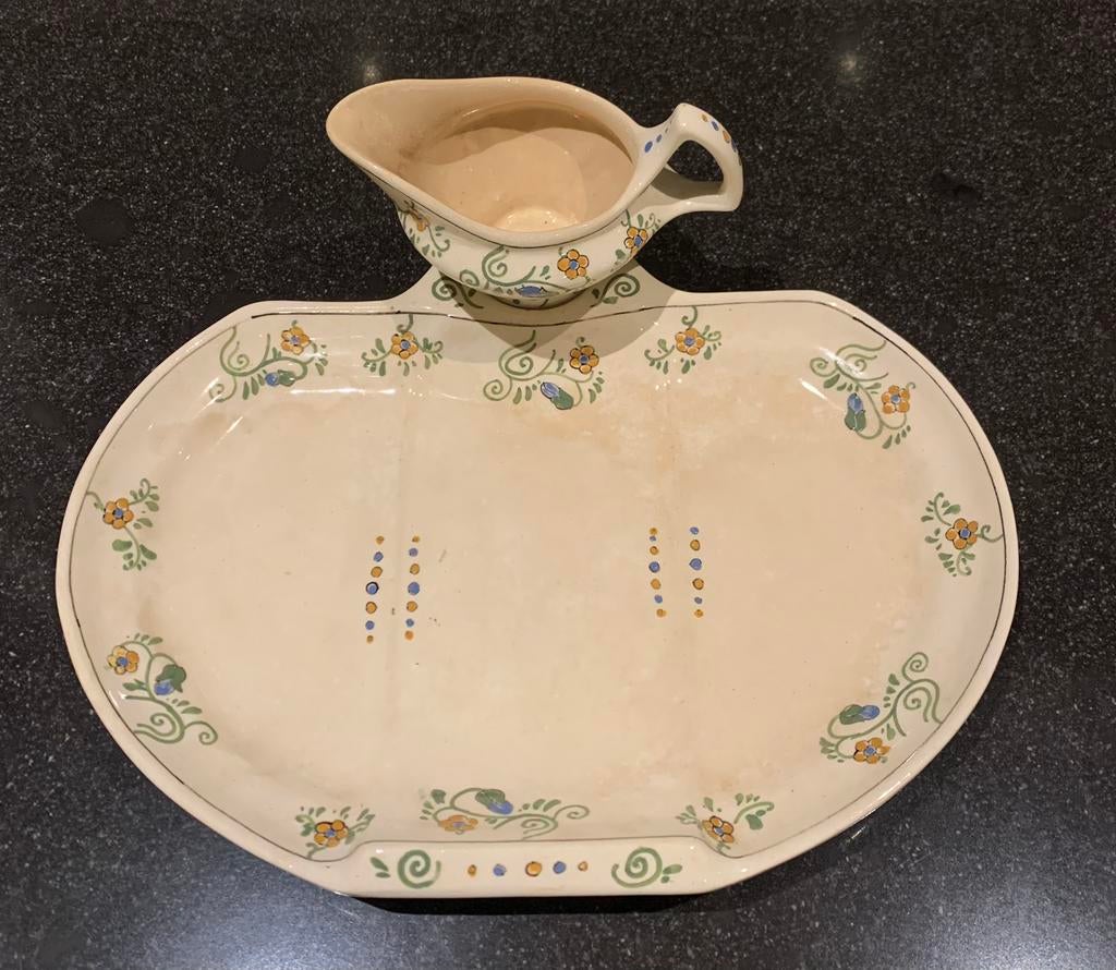 Gouds Plateel, serveerschaal met sauskom, Decor Dolly, Ophalen of Verzenden