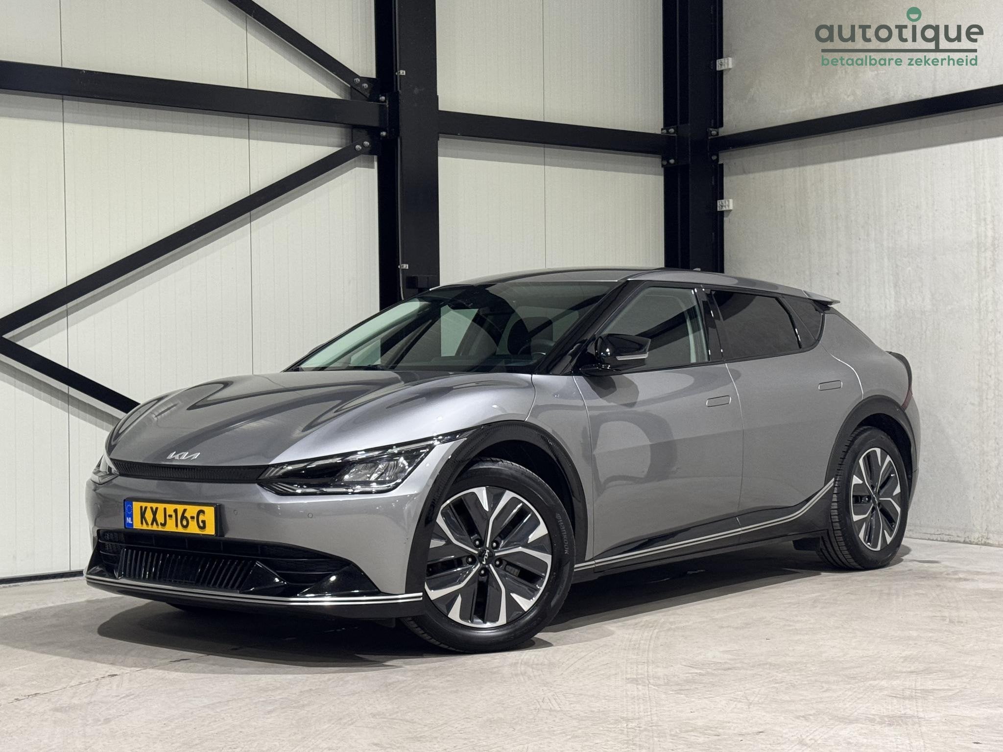 Kia EV6 77.4 kWh | leder | navi | camera | stoelventilatie |, Auto's, Automaat, Achterwielaandrijving, Gebruikt, Met garantie (alle)