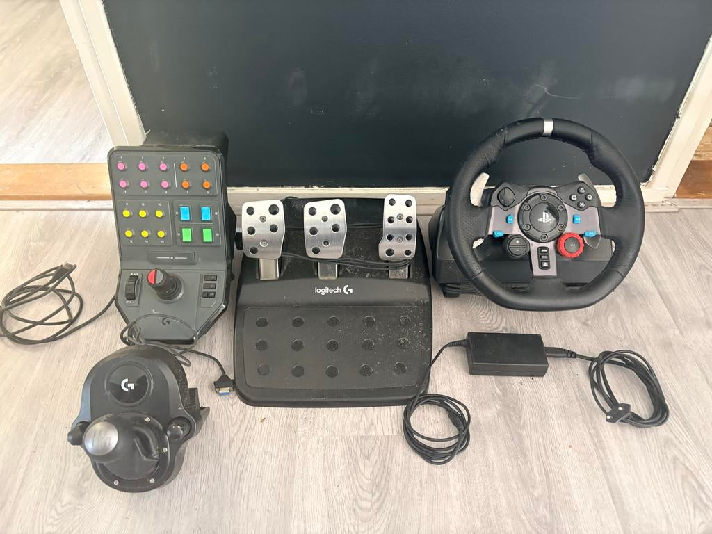 Logitech G29 SE Set: Stuur, Shifter & Farming Side Panel, 1 speler, Racen en Vliegen, Ophalen of Verzenden, Zo goed als nieuw