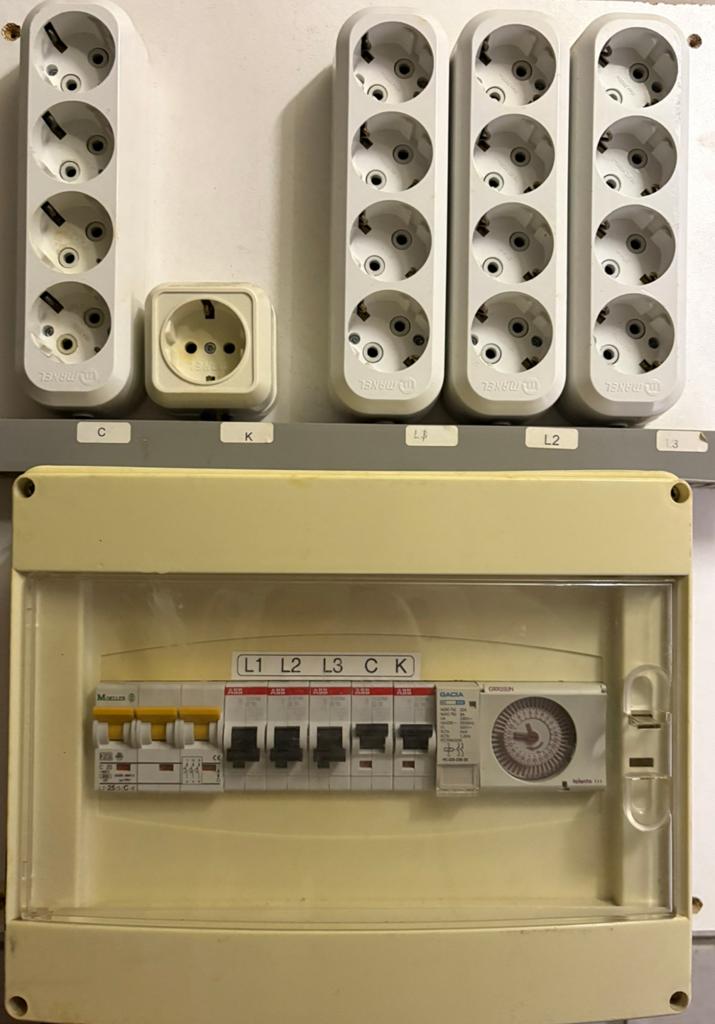 Kweekspullen Schakelbord 12x600, Doe-het-zelf en Verbouw, Ophalen of Verzenden, Zo goed als nieuw, Overige typen