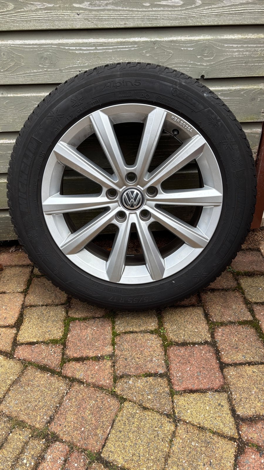 Michelin Alpine 5 Winterbanden op VW Velg - 215/55 R17, Ophalen, Banden en Velgen, 17 inch, Winterbanden