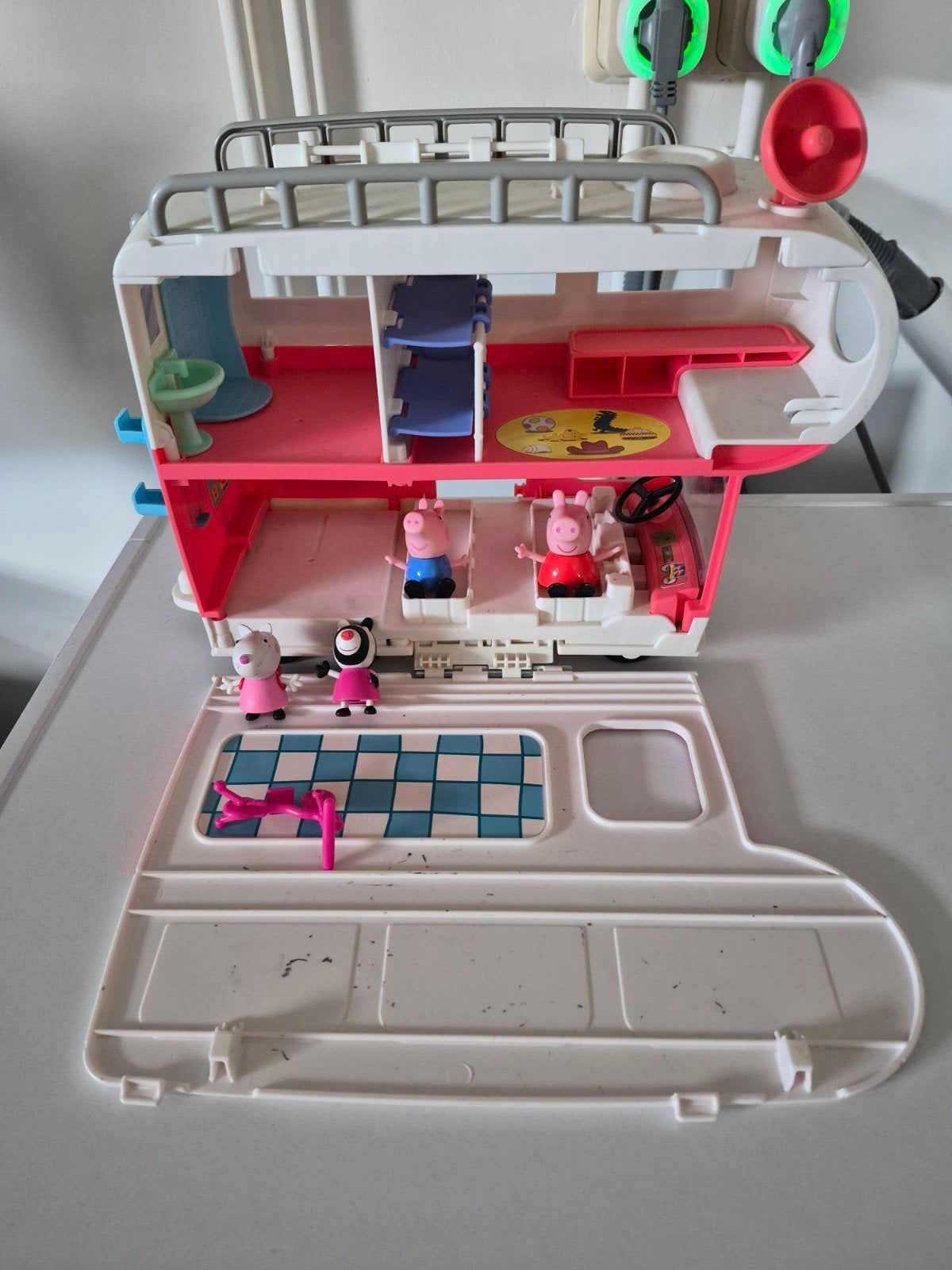 Peppa Pig Campervan Speelset met Figuren, Ophalen of Verzenden, Gebruikt